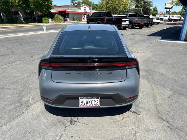2025 Toyota Prius LE