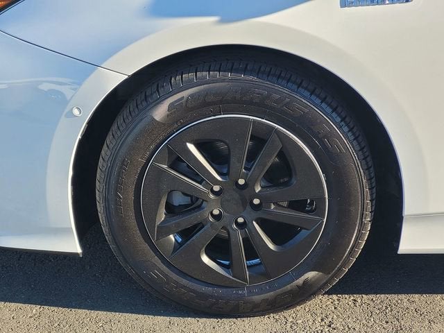 2022 Toyota Prius L Eco