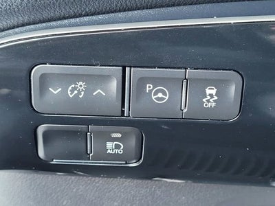 2022 Toyota Prius L Eco