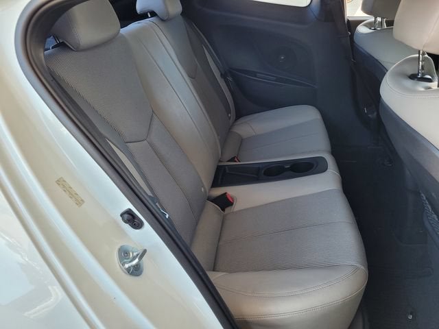2013 Hyundai Veloster w/Gray Int