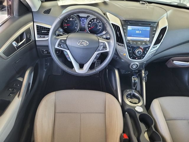 2013 Hyundai Veloster w/Gray Int