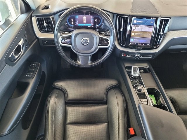 2022 Volvo XC60 B6 Inscription